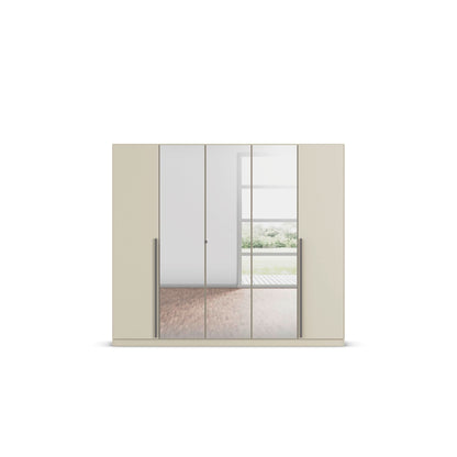 Rauch Möbel Alba Kleiderschrank 5-türig mit Spiegel – 3 Stangen, 3 Böden, Champagner/Beige, 226×197×54