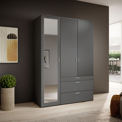 Stella Trading VESALA Kleiderschrank 3-türig mit Spiegeltür – Graphit, Drehtüren, 135×195×56 cm